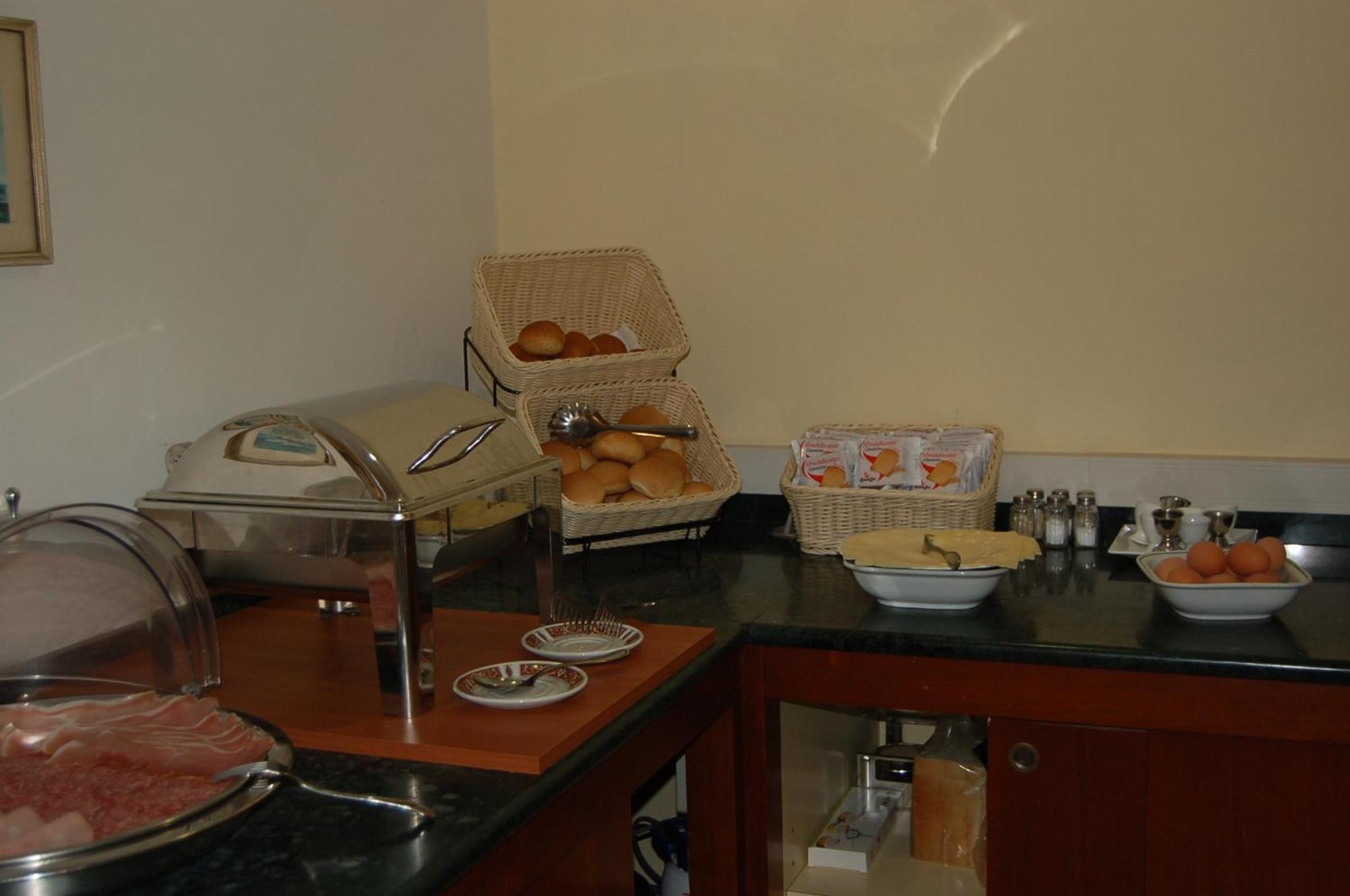 Hotel Brig Cattolica Zewnętrze zdjęcie