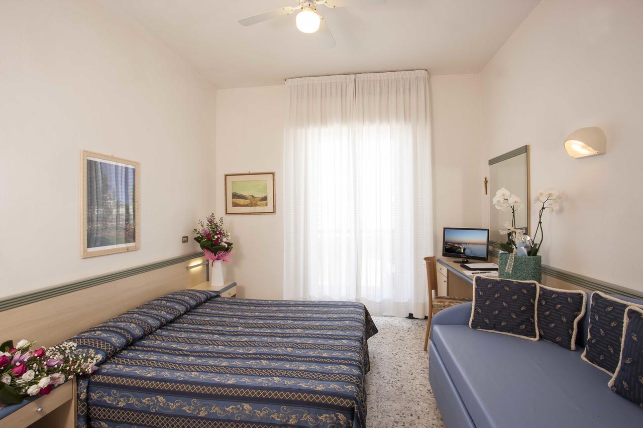 Hotel Brig Cattolica Zewnętrze zdjęcie